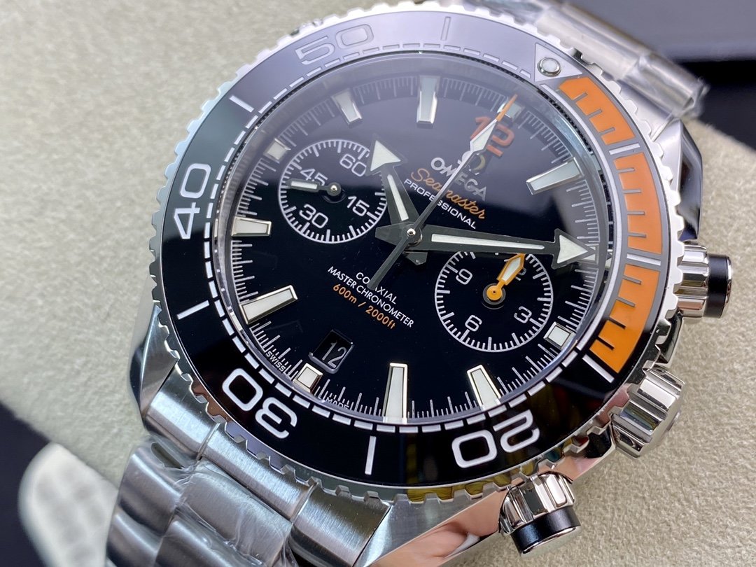 OM Factory歐米茄omega海馬600海洋宇宙計時四分之一橙計時款9900機芯複刻手錶