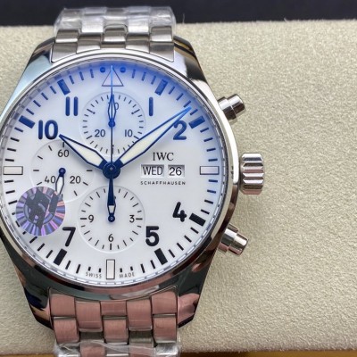 ZF出品3777飛行員計時系列機芯同步原裝43MM高仿手錶