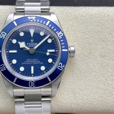 ZF高仿帝舵/帝陀碧灣系列M79030b-0001腕表2824機芯39MM複刻手錶