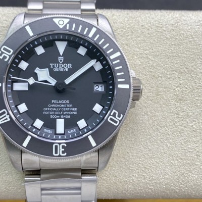 XF致敬經典傳奇帝陀帝舵領潛型黑色戰斧鈦土豆複刻仿表 XF致敬經典傳奇帝陀帝舵領潛型黑色戰斧鈦土豆複刻仿表