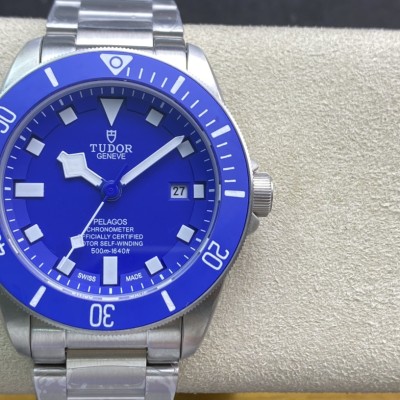 親民版小貝同款帝舵帝陀領潛型藍色戰斧,N廠手錶