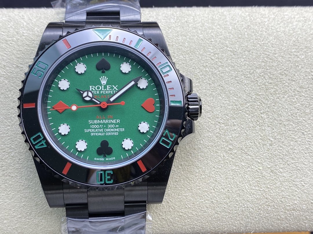 改裝BLAKE廠高仿勞力士撲克牌綠黑水鬼40MM搭配SW220機芯複刻手錶