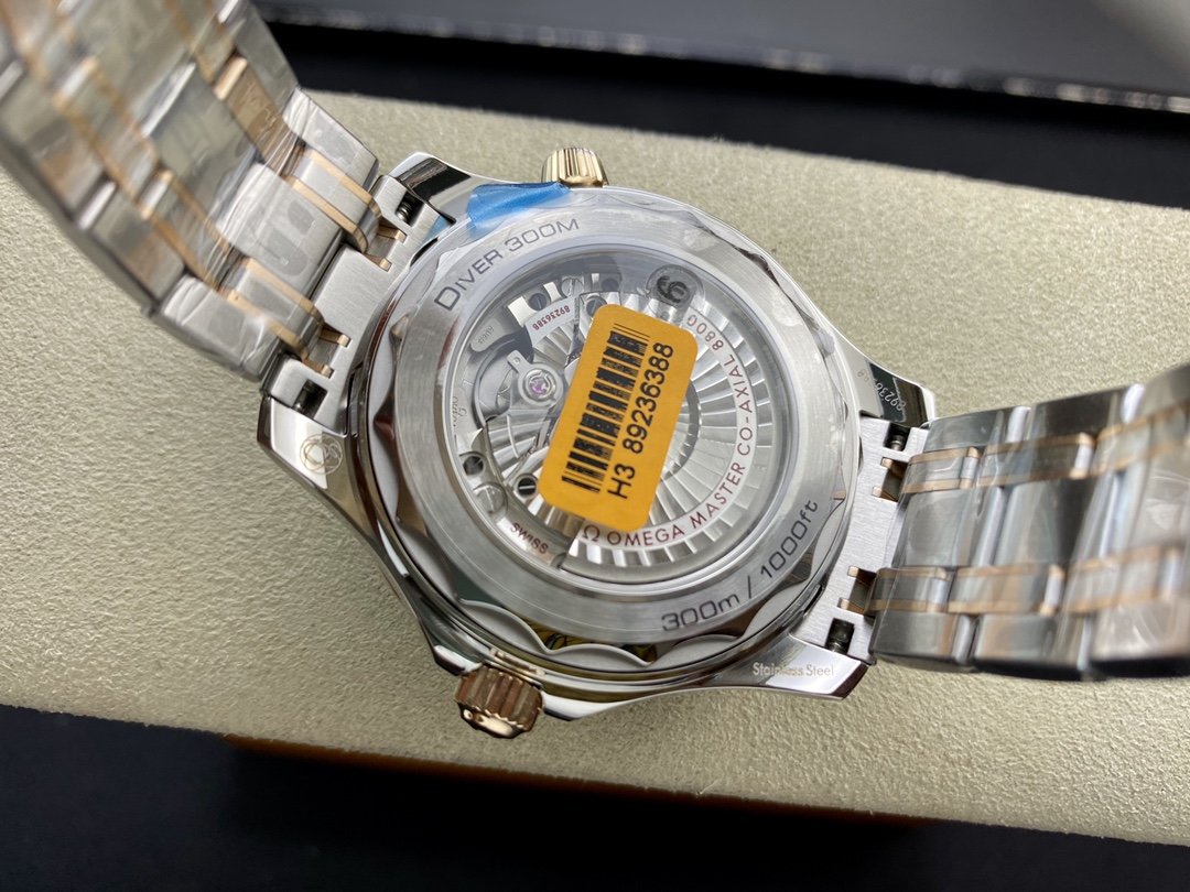 VS厂高仿欧米茄海马300M间玫金蓝面42MM8800機芯複刻手錶