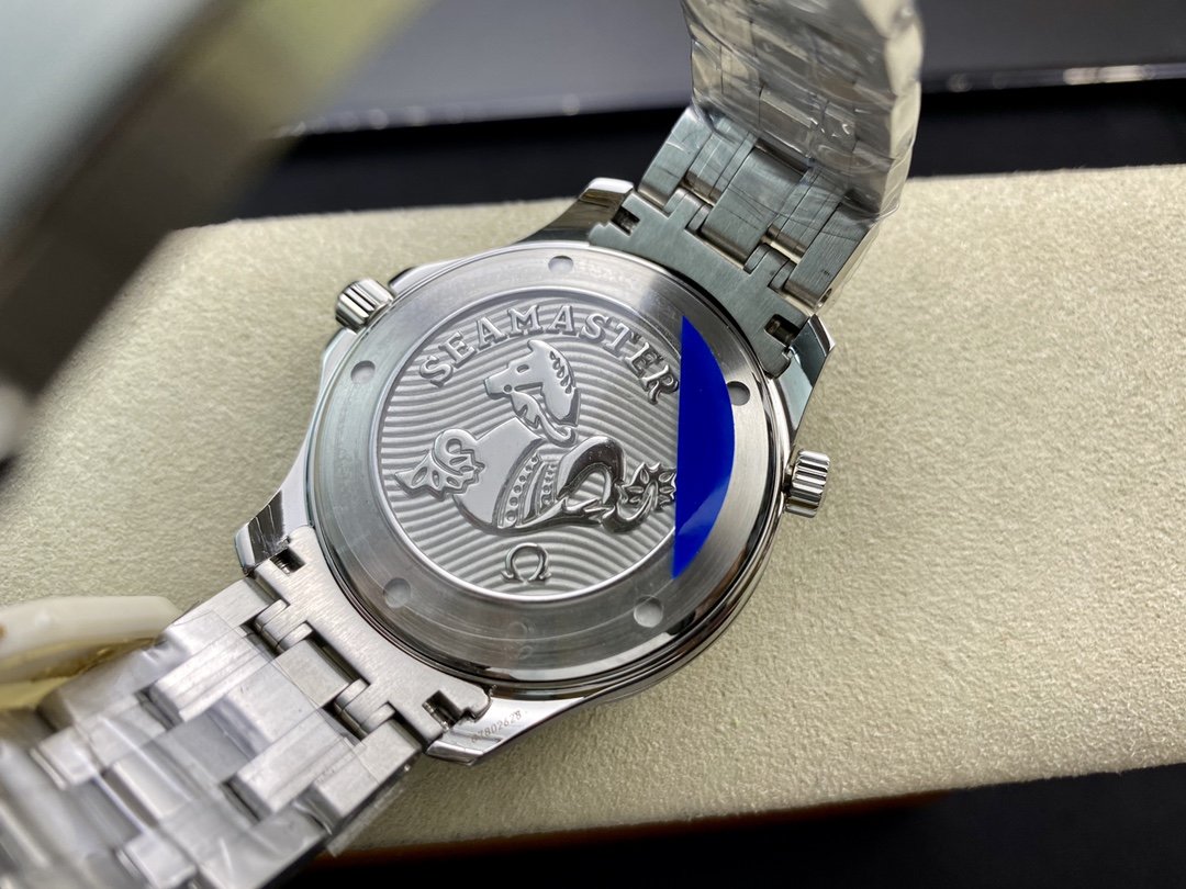 MKS厂 高仿歐米茄海馬300M系列2824机芯複刻手錶
