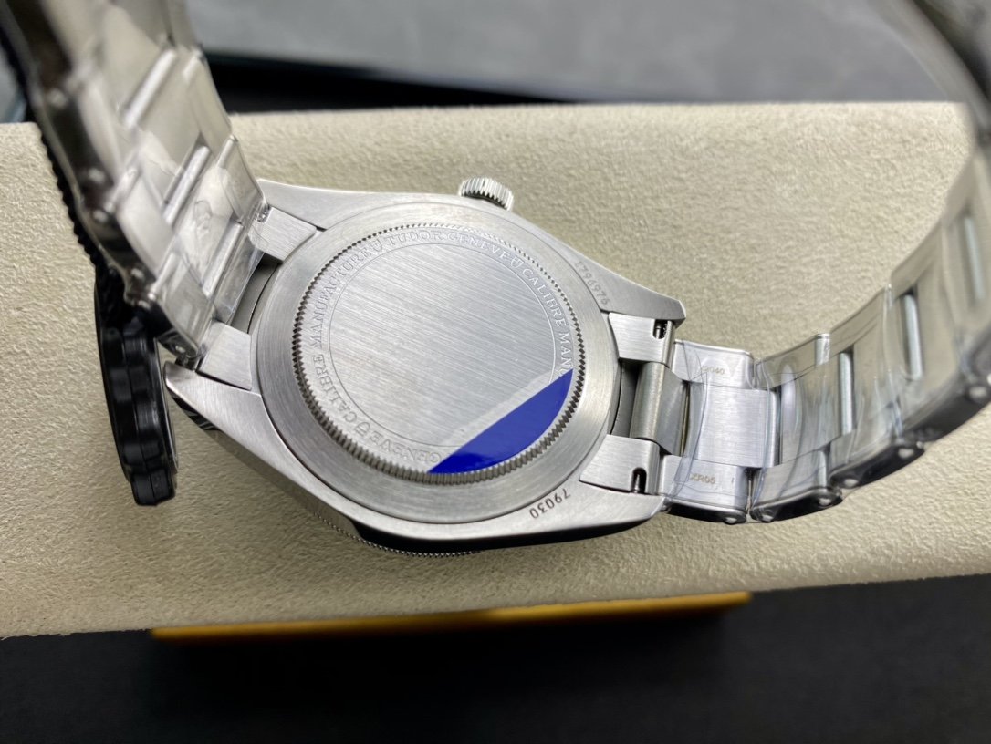 ZF廠高仿帝陀碧灣系列M79030N-0001腕表2824機芯39MM複刻手錶手表