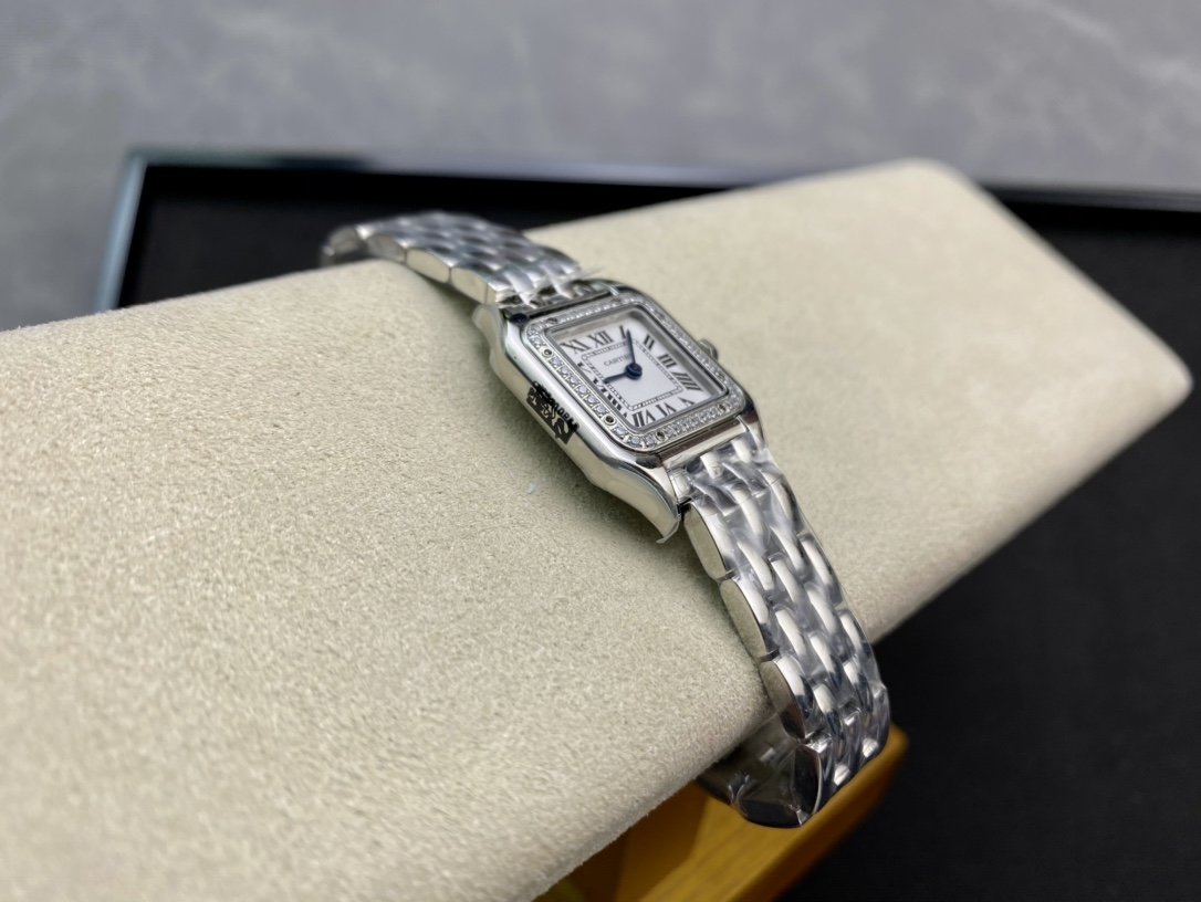8848厂 Panthère de Cartier 卡地亞獵豹石英機芯圖為小號22mm另有27MM 複刻手錶