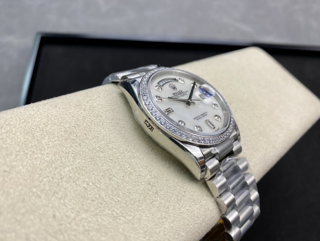 EW Factory最新力作V2升級版高仿勞力士Rolex星期日志型3255機芯36mm複刻手錶