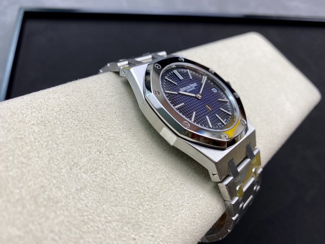 XF廠高仿愛彼 皇家橡樹15202 IP超薄“煙熏藍”拋光圈口全新升級版15202定制機芯39MM複刻手錶