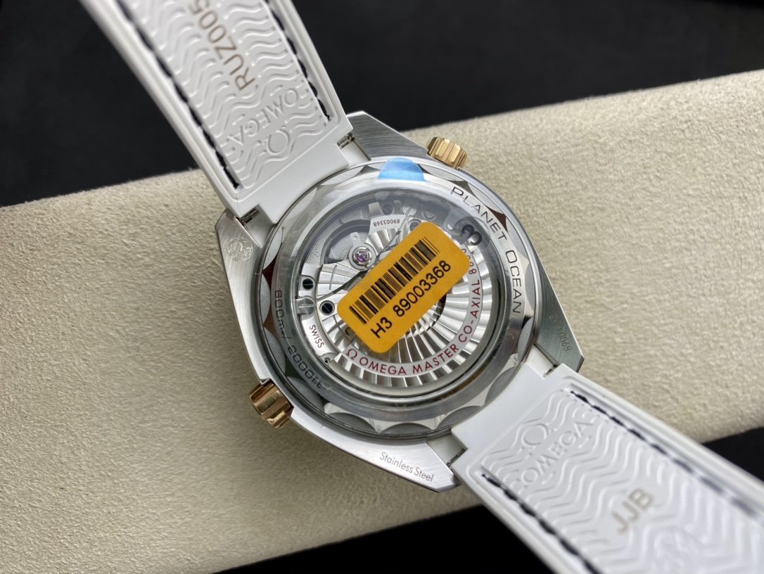 VS 廠精仿歐米茄海馬600海洋宇宙600米39.5 MM白陶瓷 複刻手錶