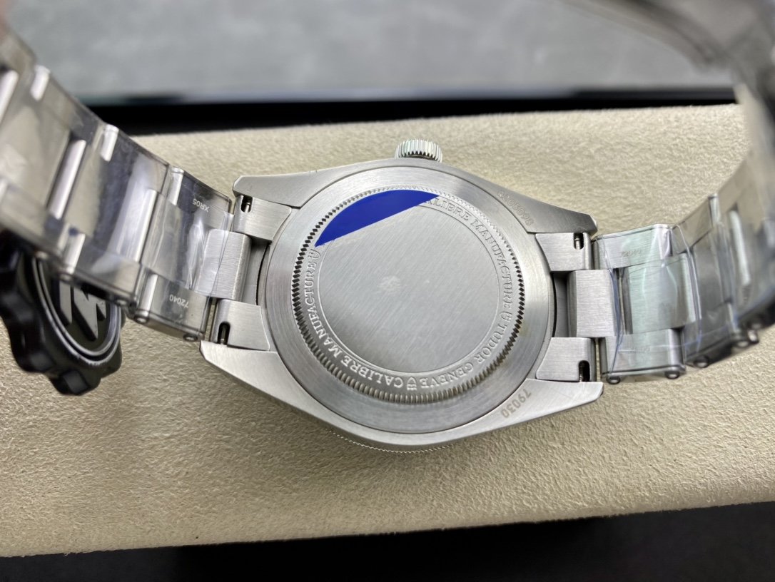 ZF高仿帝舵/帝陀碧灣系列M79030b-0001腕表2824機芯39MM複刻手錶