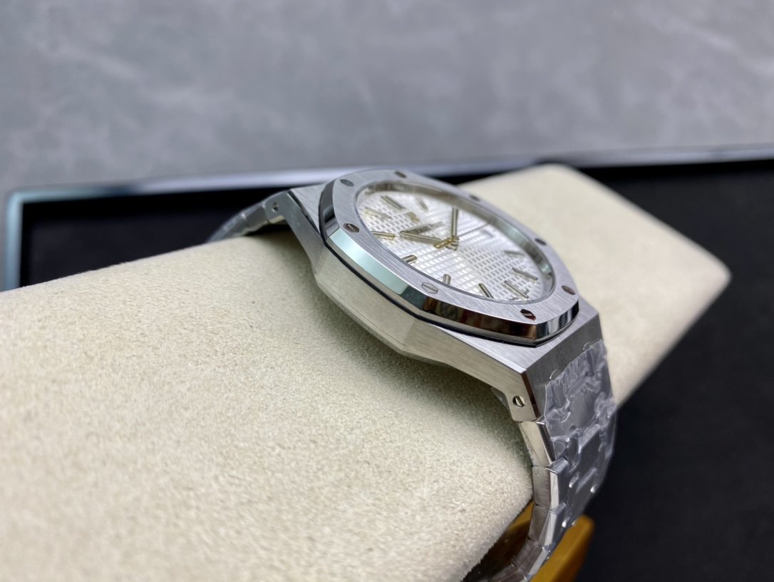 高仿愛彼皇家橡樹型15500複刻手錶 N廠,N廠手錶,高仿手錶,精仿手錶,仿表,複刻手錶,複刻表,一比一複刻手錶