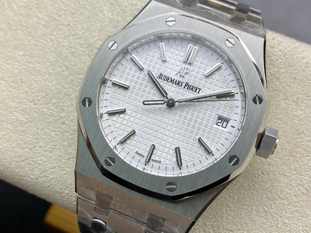 高仿愛彼皇家橡樹型15500複刻手錶 N廠,N廠手錶,高仿手錶,精仿手錶,仿表,複刻手錶,複刻表,一比一複刻手錶