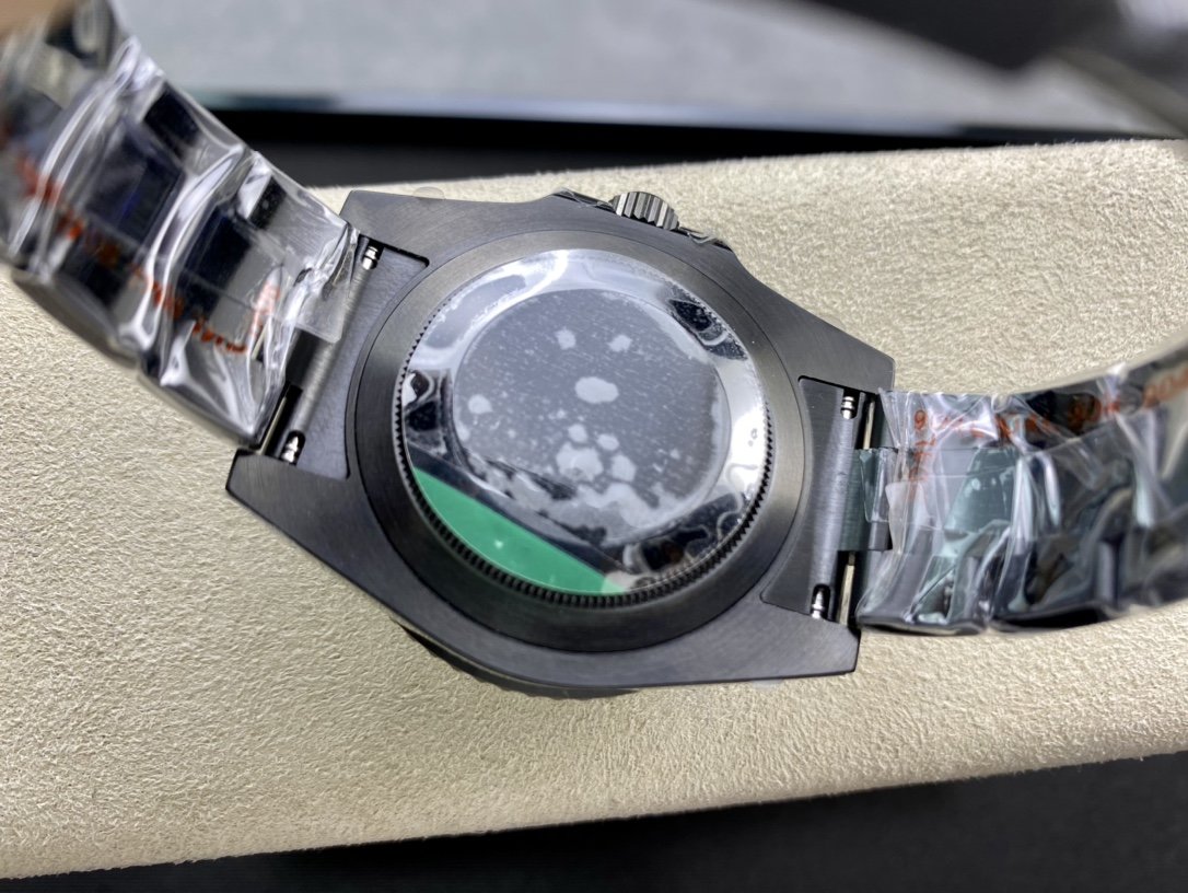 VR Factory勞力士黑化格林尼治魔改“GMT-Master II: Oreo”此改裝款以勞力士116710為藍本複刻手錶
