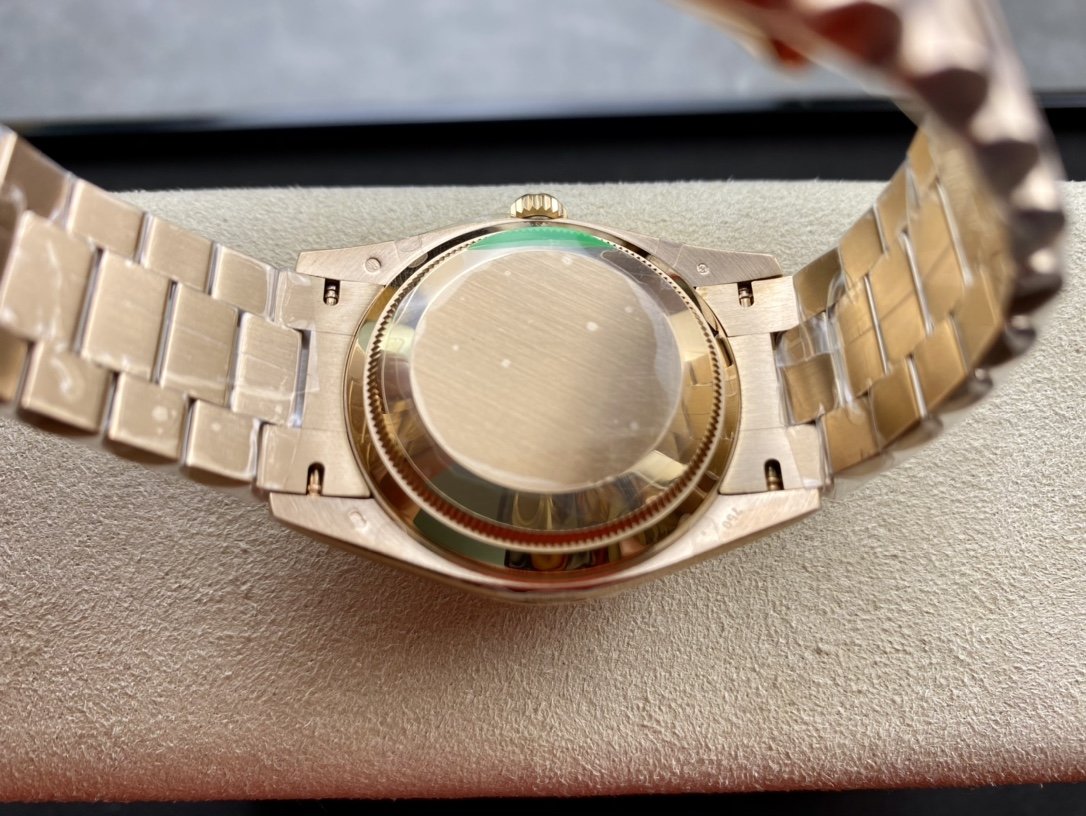EW Factory最新力作V2升級版高仿勞力士Rolex星期日志型36MM複刻手錶