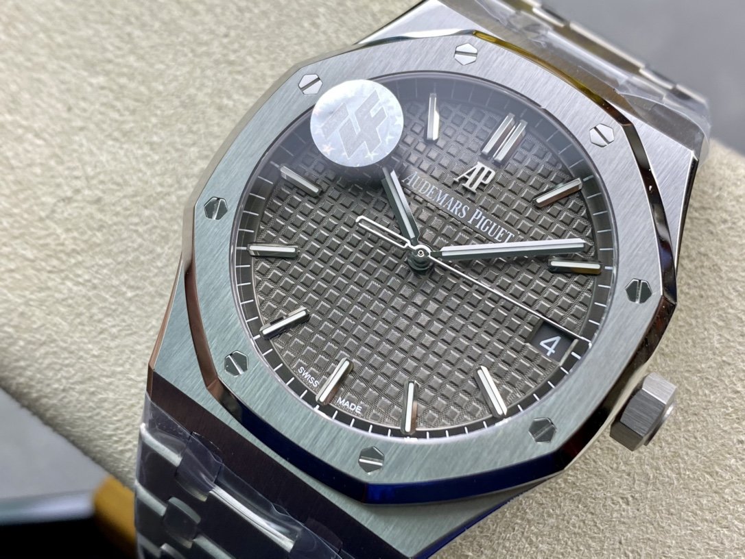 ZF廠愛彼皇家橡樹15500高仿手錶