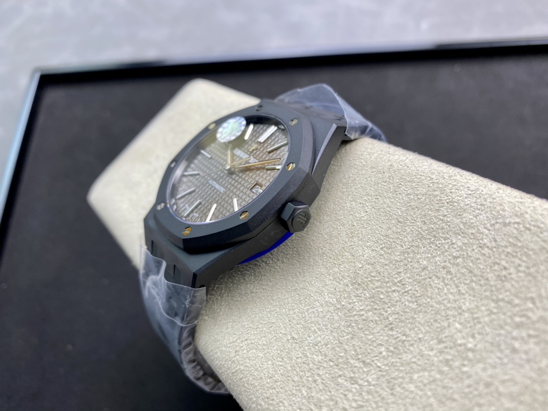 ZF廠手錶愛彼15400系列“DLC版本”高亮黑的金鋼碳鍍層15400複刻手錶