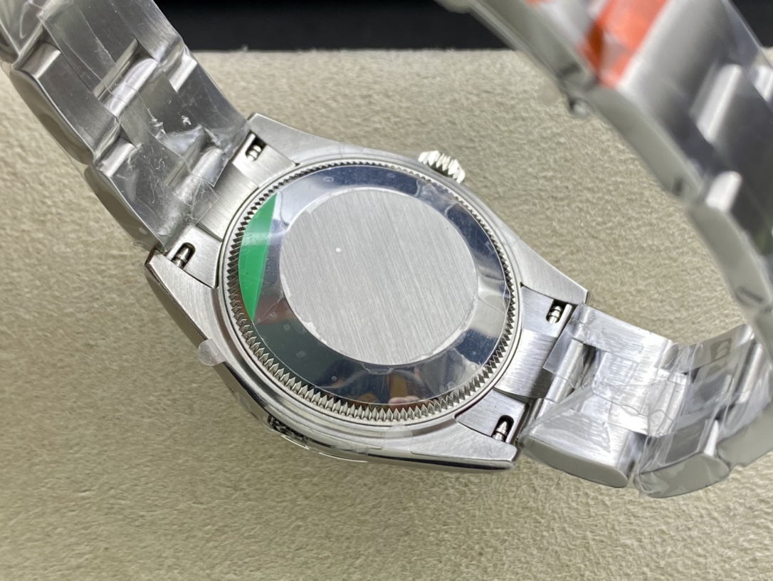 EW 2020新款高仿劳力士蚝式恒动型31系列高仿手表