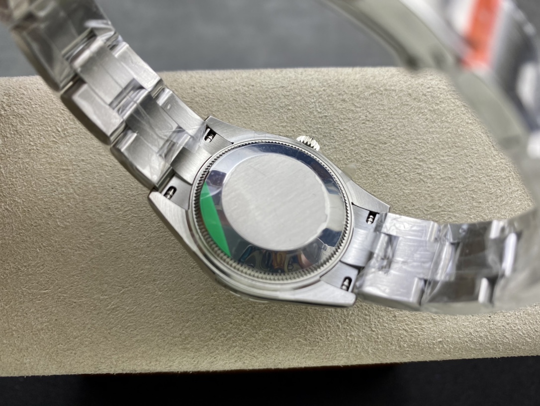 EW 2020新款高仿勞力士蠔式恒動型31系列高仿手錶