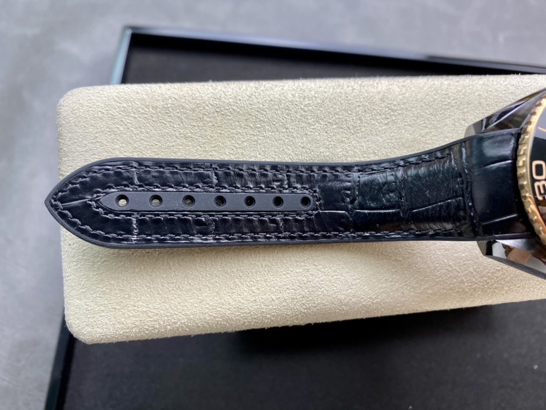 VS廠手錶高仿歐米茄深海之黑酋長系列全黑陶瓷海洋宇宙600米8906機芯高仿手錶