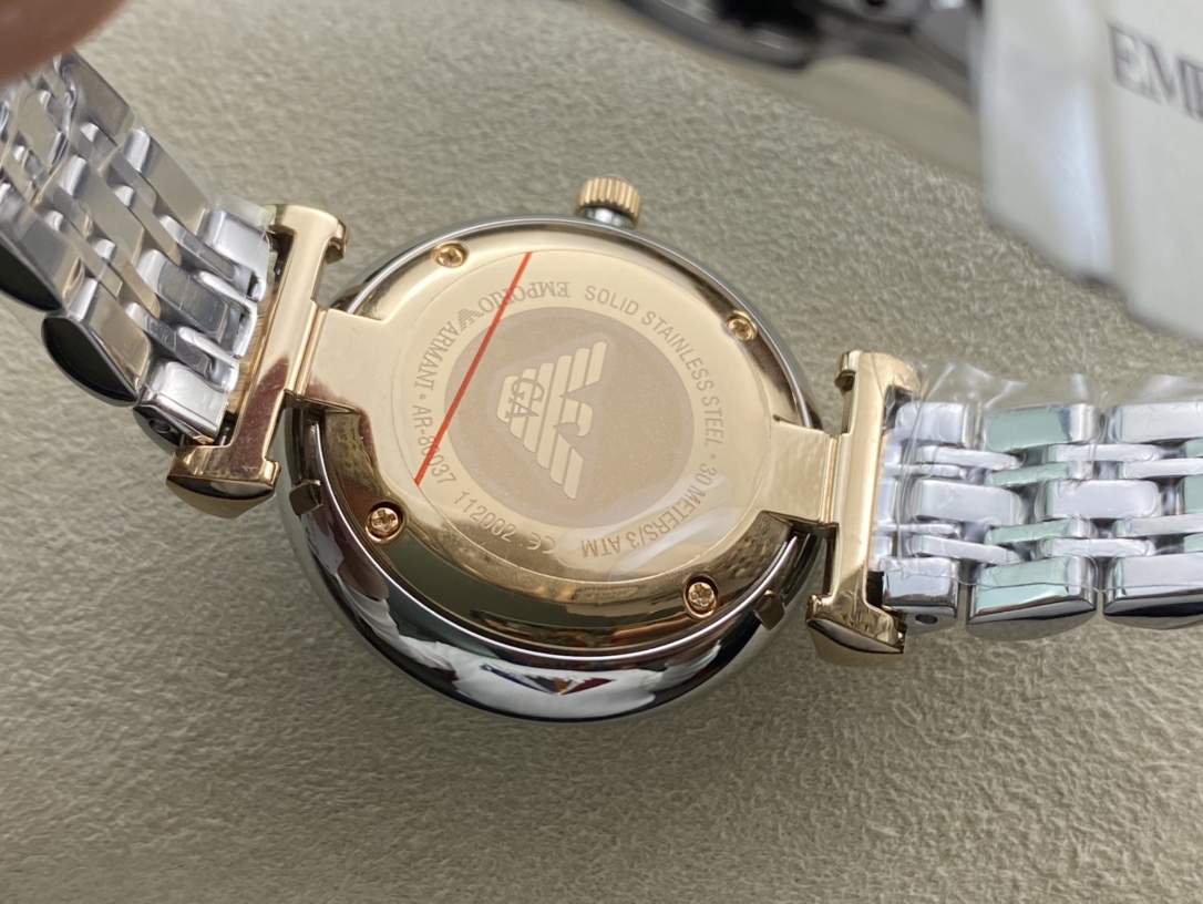 原廠阿瑪尼原單品牌：EMPORIO ARMANI／阿瑪尼型號：ar80037機芯種類：石英表手錶