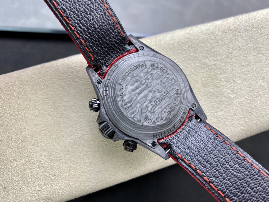 JH Factory仿表勞力士碳纖維定制版宇宙計時迪通拿系列高仿手錶
