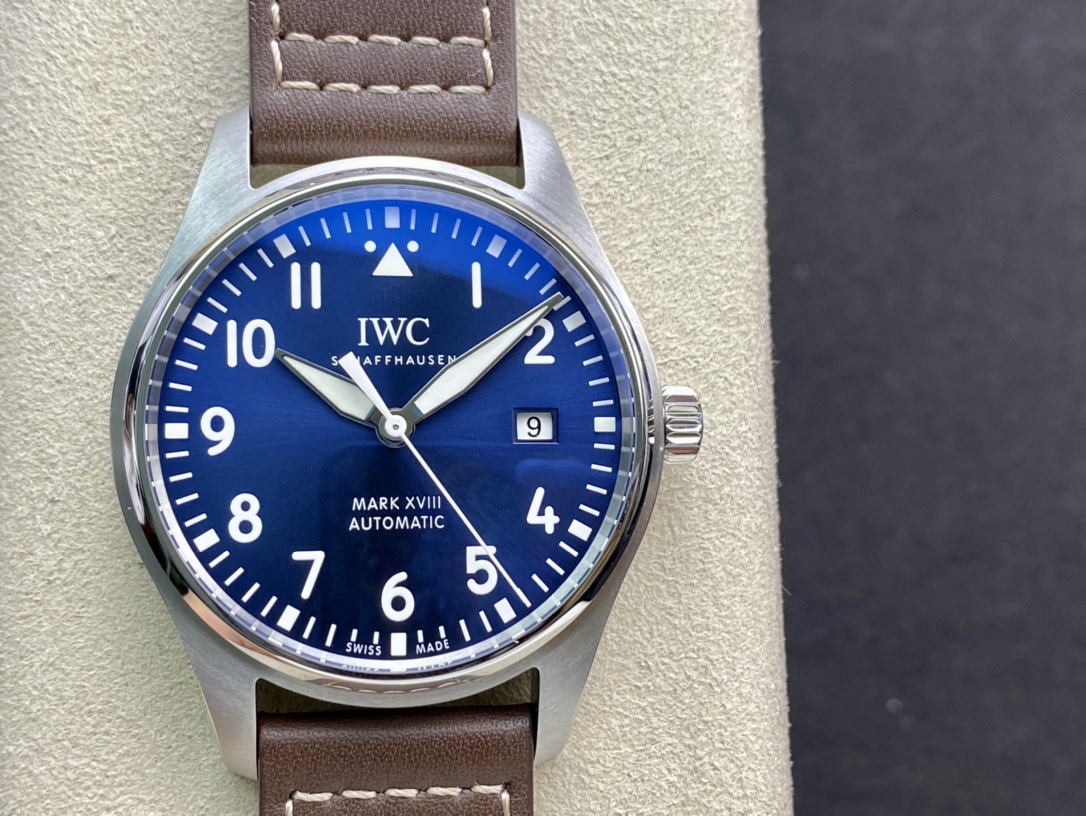 圖為瑞士真芯ETA2892版本V7廠手錶仿表萬國IWC飛行員馬克十八系列完美副本,N廠手錶