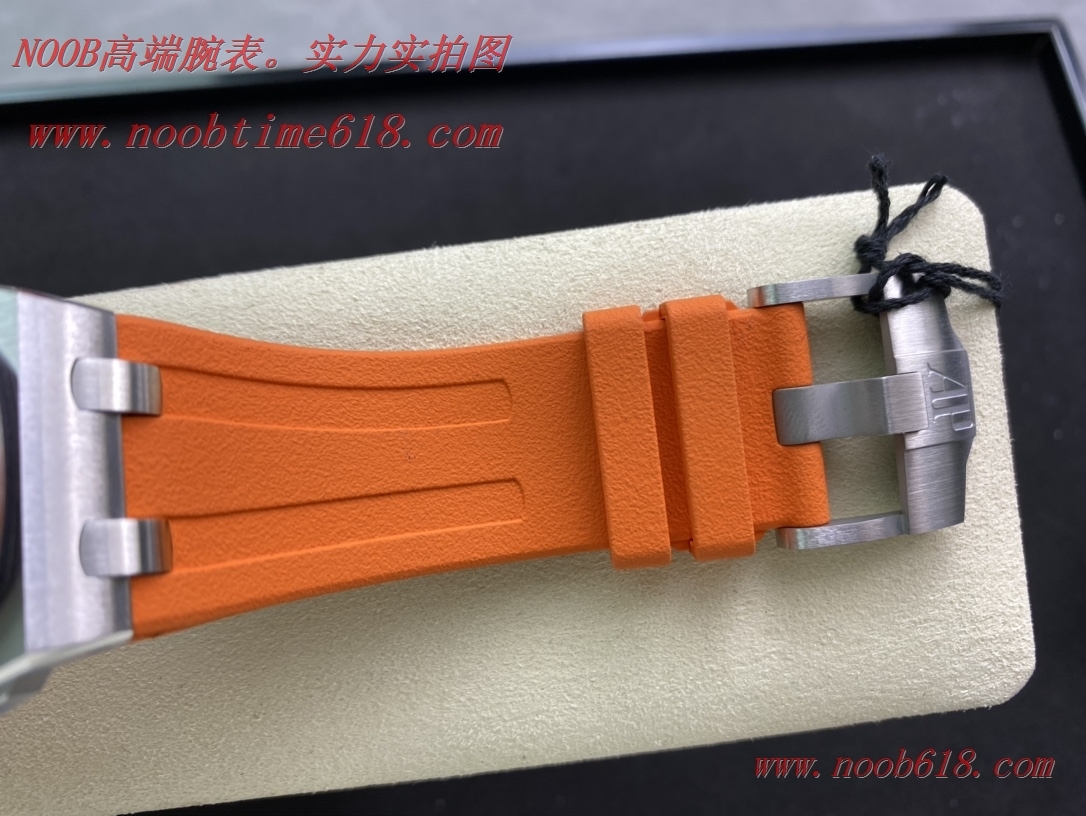 香港仿錶,HQ出品愛彼AP15710 彩色系列皇家橡樹離岸型潛水腕表