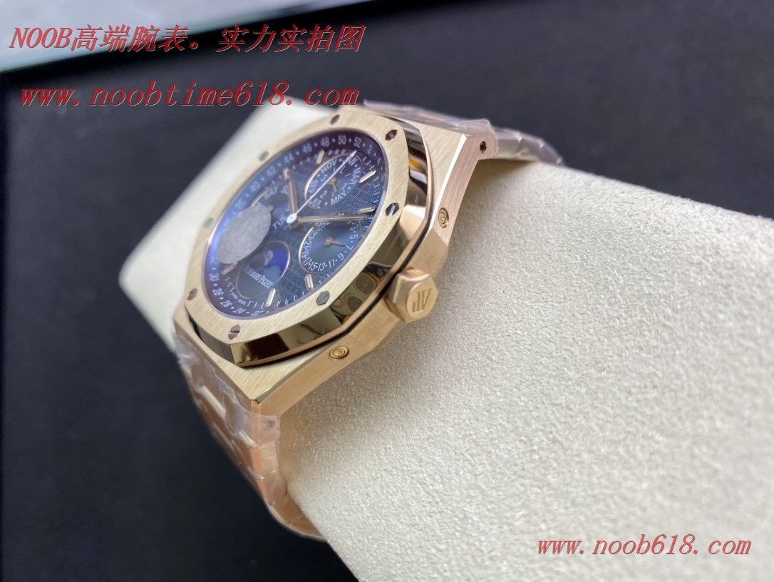 N廠手錶,APS新品爱彼26574 皇家橡树系列在“Grande Tapisserie”大格纹装饰表盘上精仿手錶