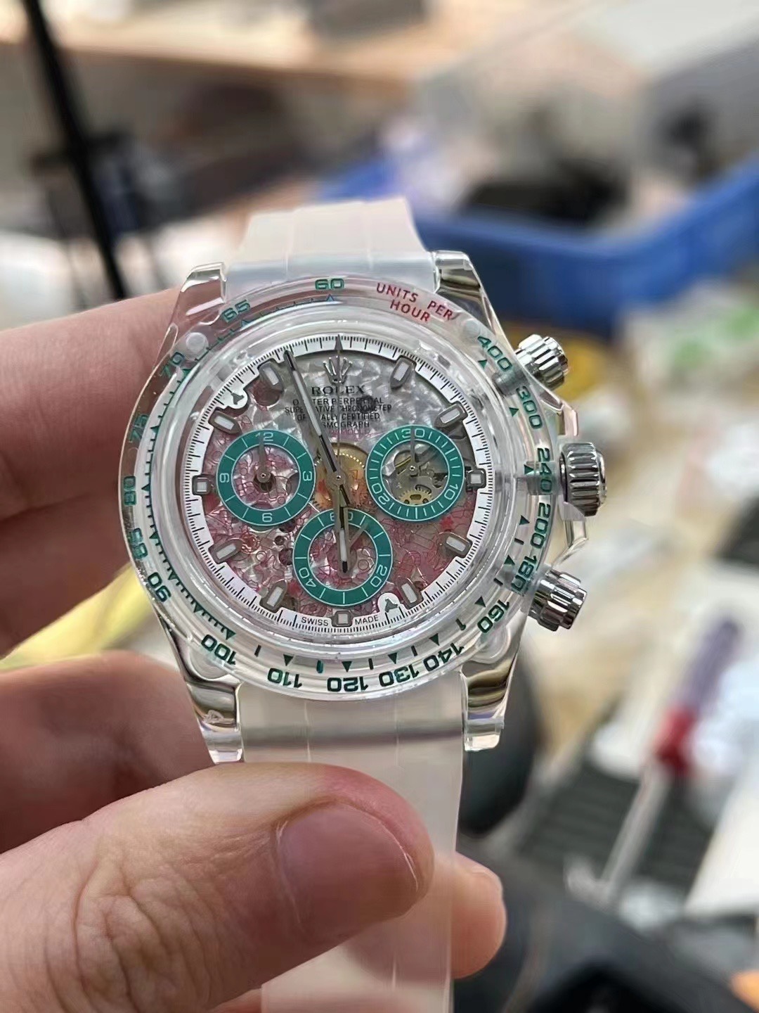 改裝迪通拿手錶,AET 4130機芯的藍寶石水晶殼迪通拿仿錶